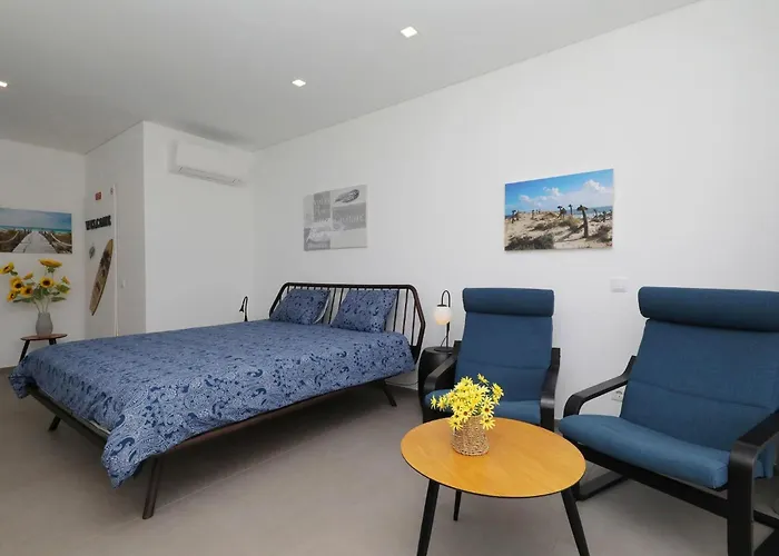 Perogil Girassol - Elegant With Pool Apartment Tavira